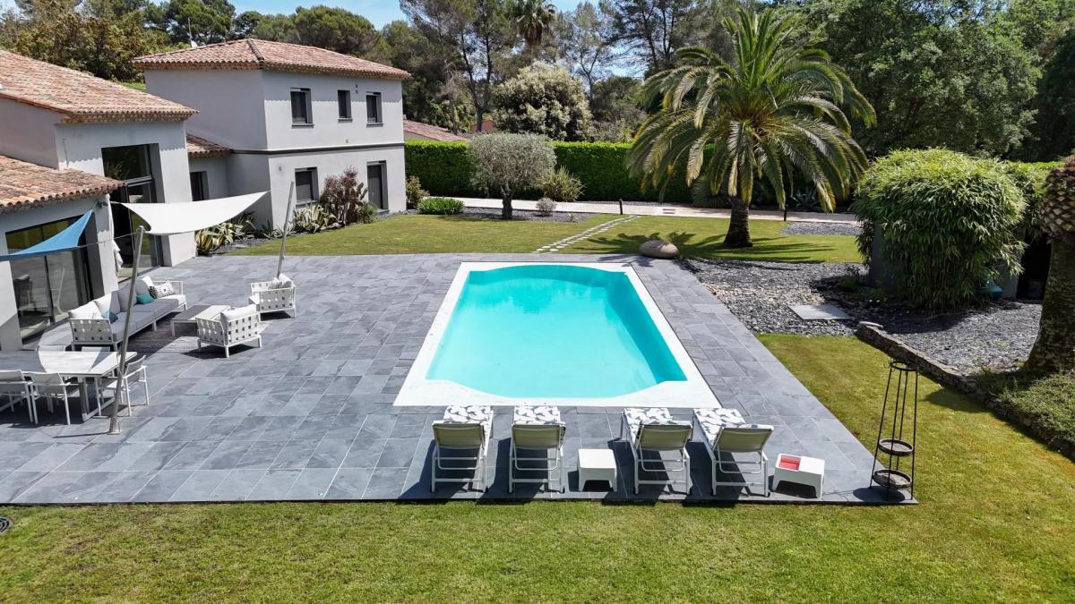 Mougins, magnifique villa dans un domaine prestigieux à vendre