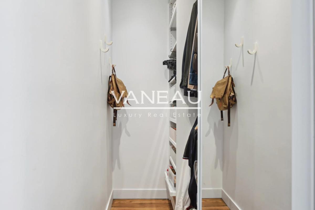Exclusivité - Paris 6 - Luxembourg/Vavin - Trois pièces traversa