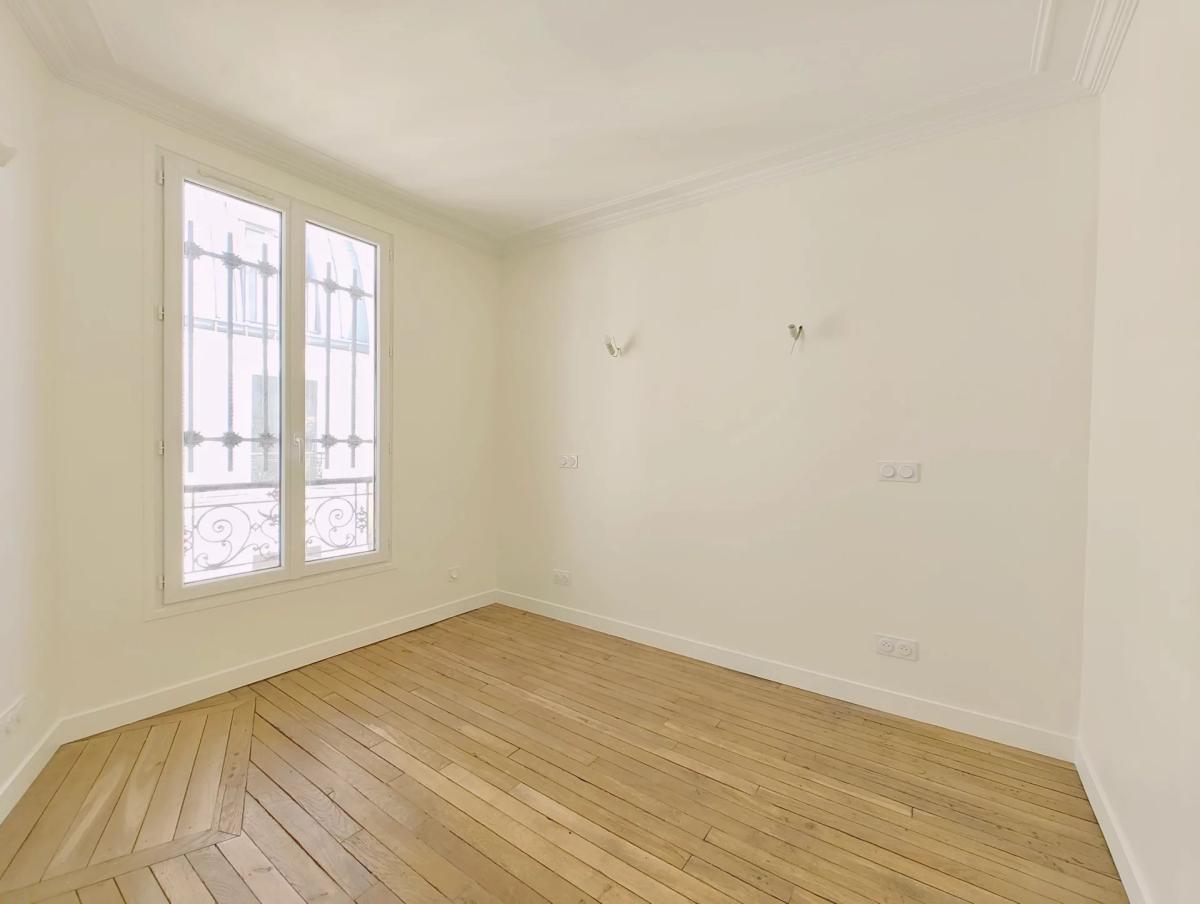 Paris IIe - Montorgueil - Appartement dernier étage avec terrass