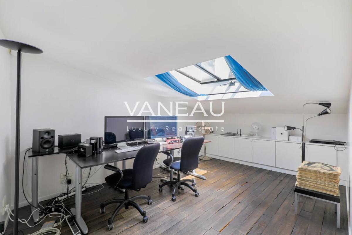PARIS XVI - Ranelagh La Muette - Maison Loft de 5 pièces avec te