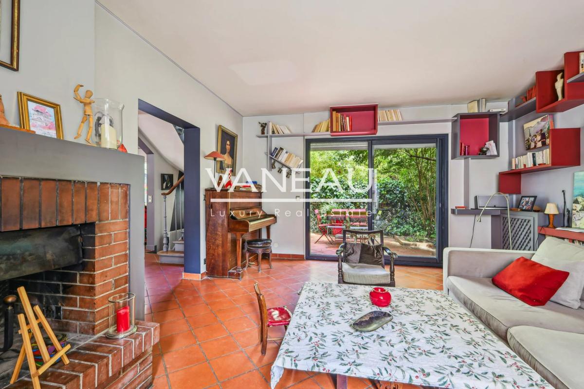 Villa privée, maison familiale avec extérieur