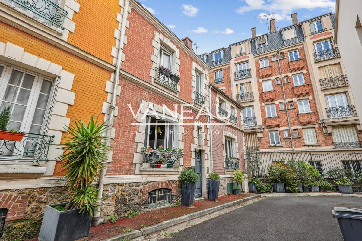 Villa privée, maison familiale avec extérieur