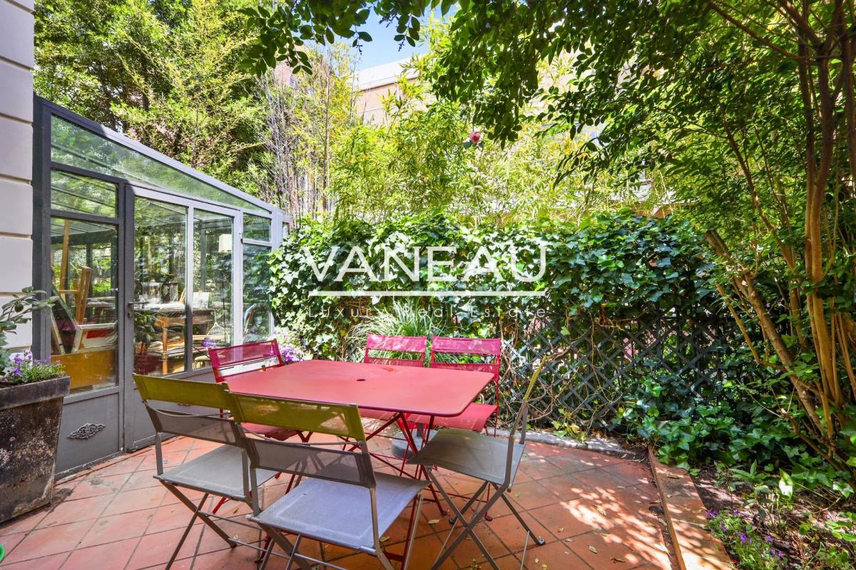 Villa privée, maison familiale avec extérieur