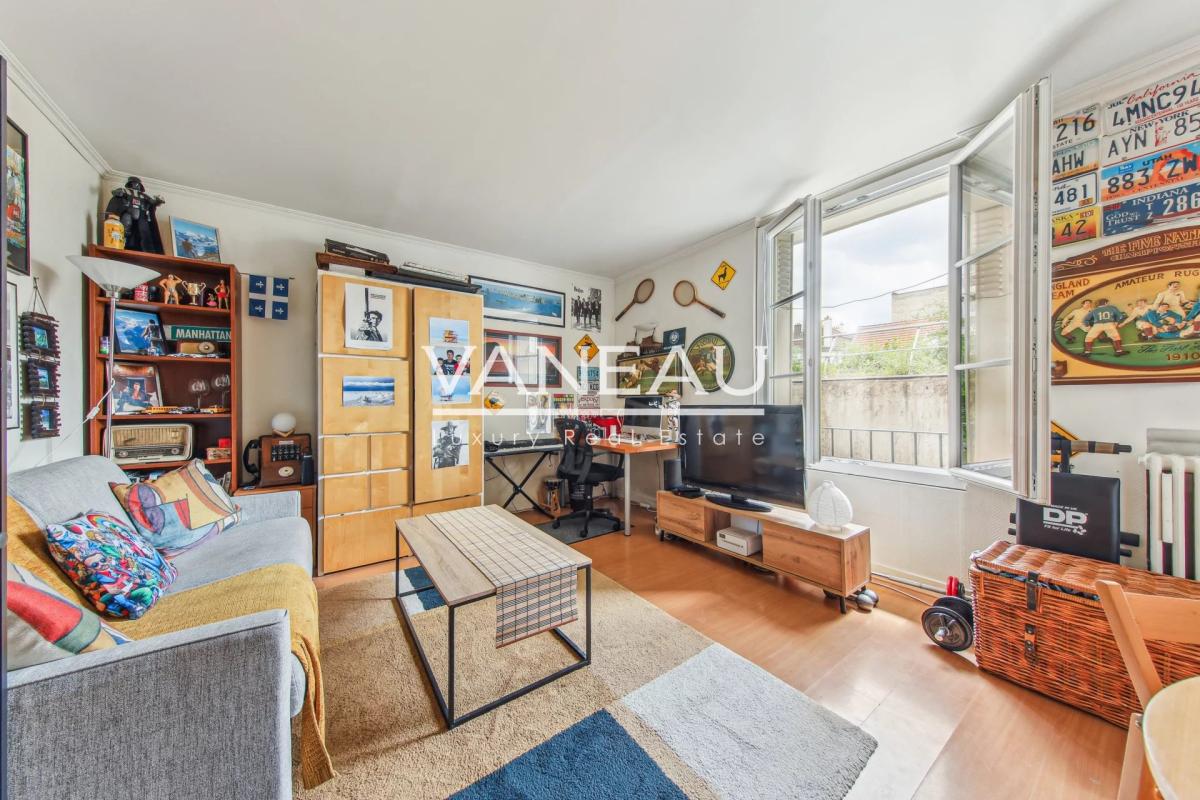 STUDIO - RUE DE L'EST