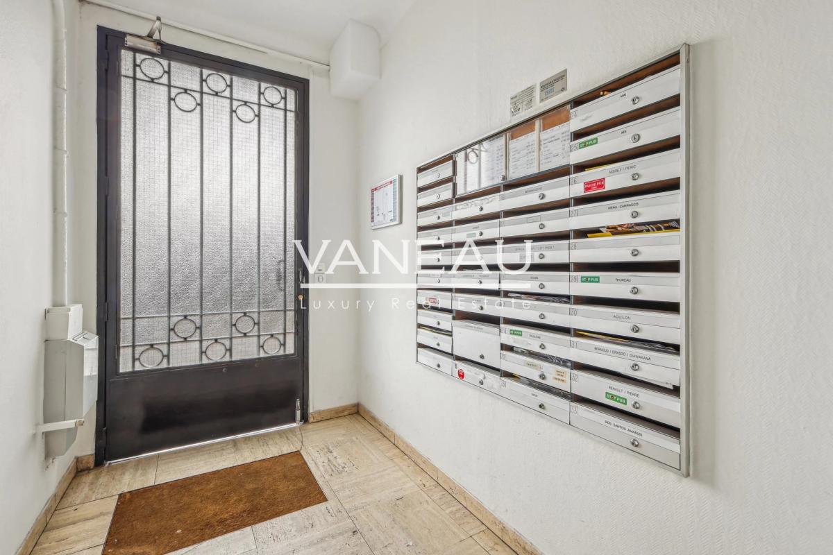 STUDIO - RUE DE L'EST