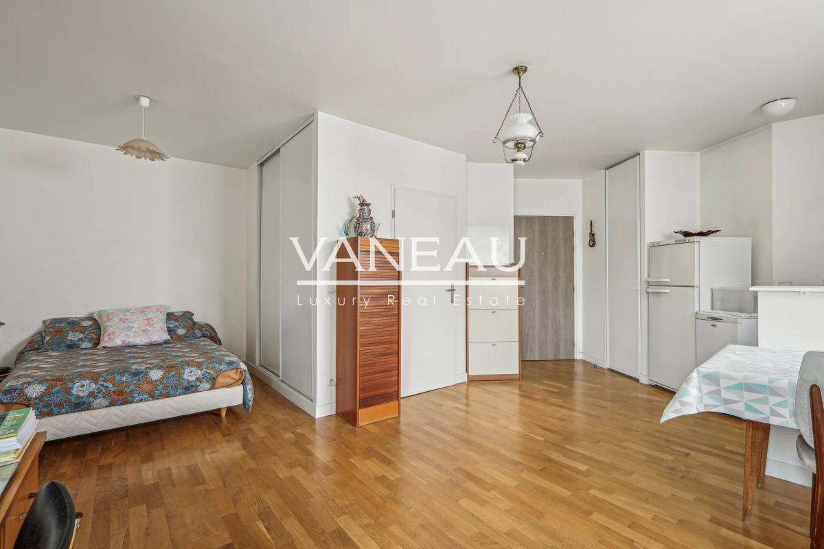 Exclusivité, grand studio 34.27 m²