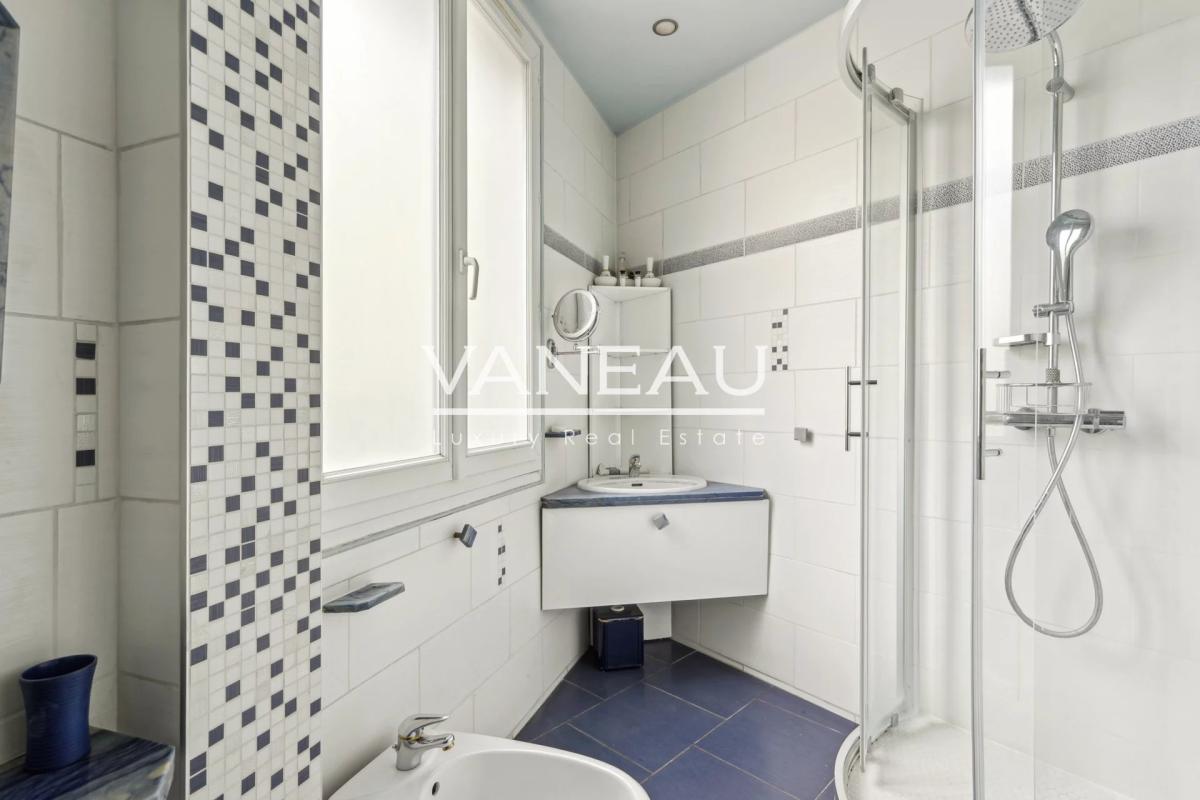 Paris 20e - Gambetta - Familial - Charme de l'ancien