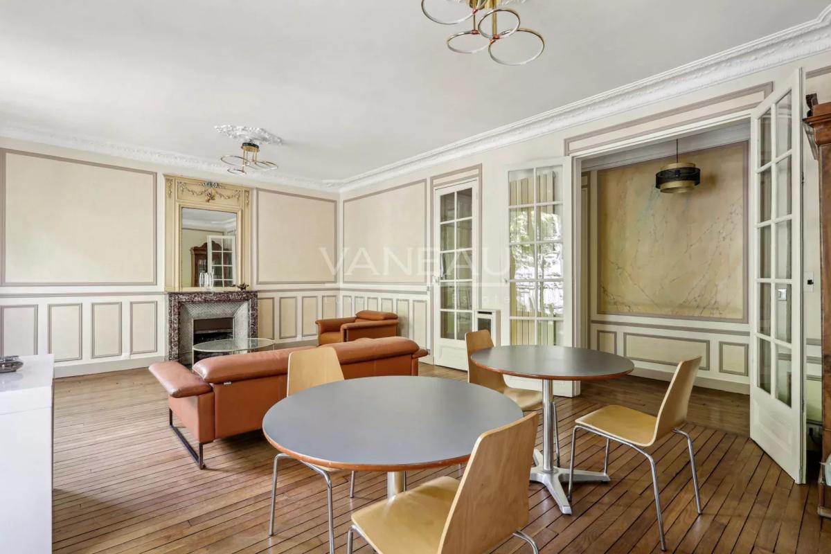 Paris 20e - Gambetta - Familial - Charme de l'ancien