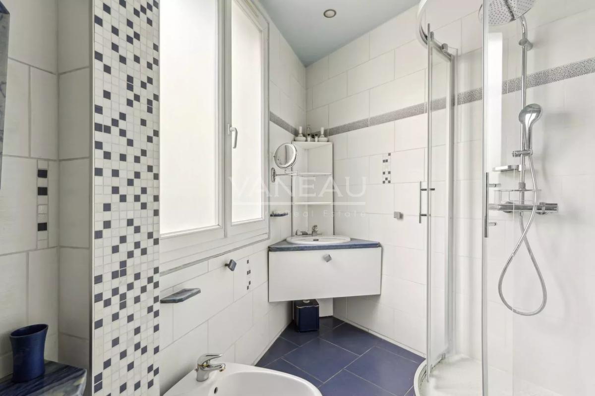 Paris 20e - Gambetta - Familial - Charme de l'ancien
