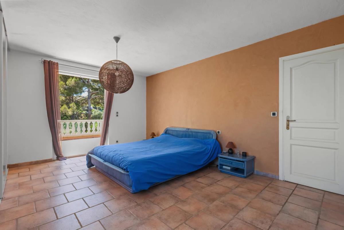Antibes -  Superbe villa provençale avec belle vue  mer panorami