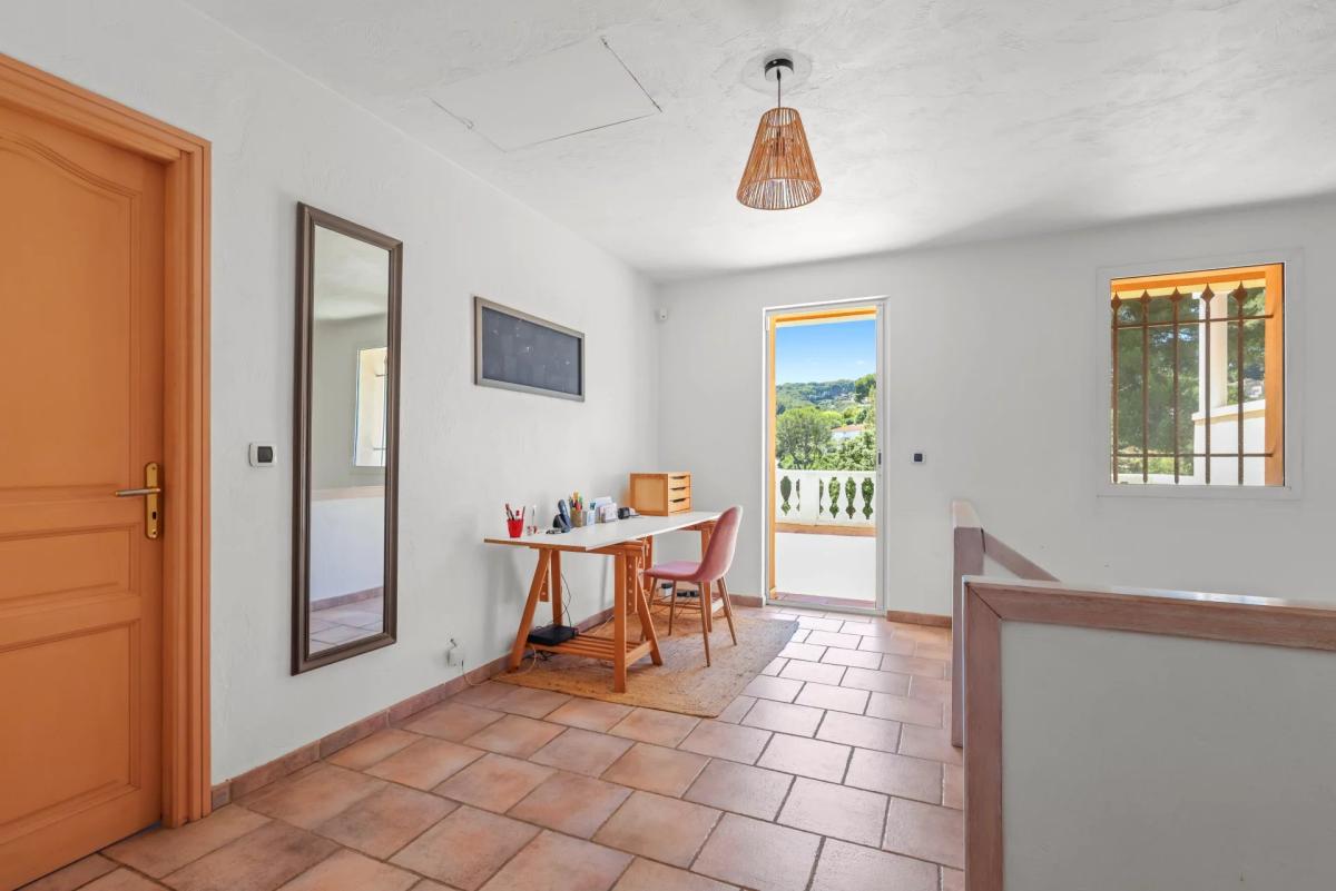 Antibes -  Superbe villa provençale avec belle vue  mer panorami