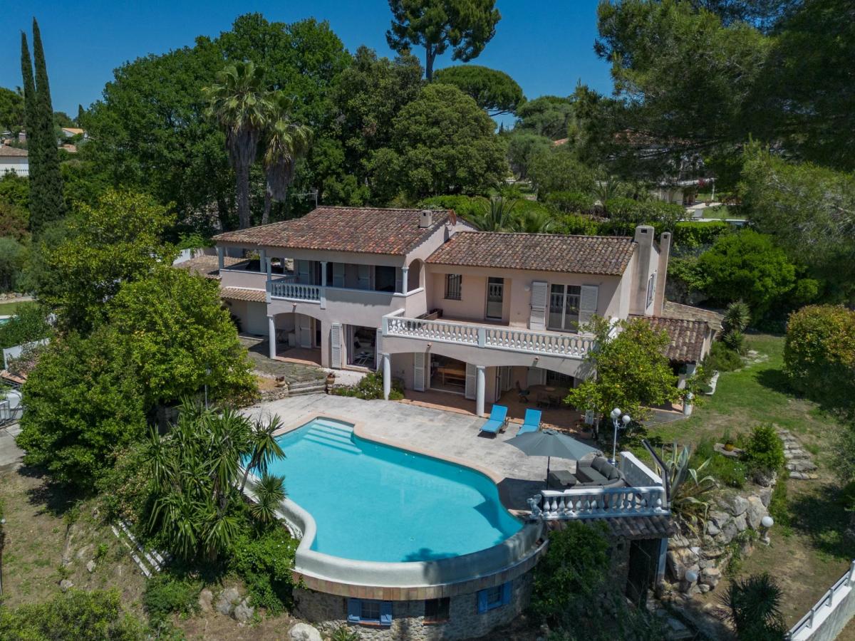 Antibes -  Superbe villa provençale avec belle vue  mer panorami