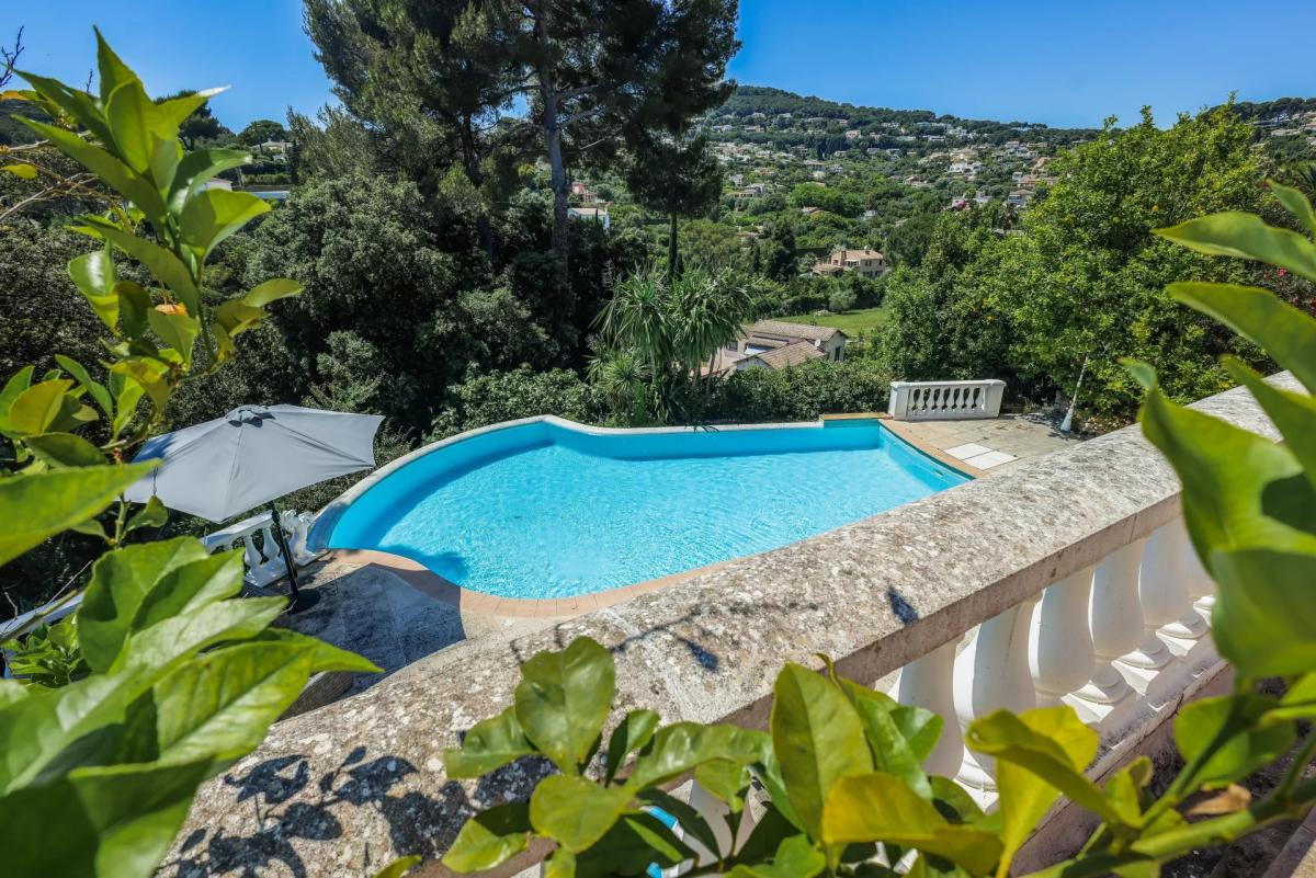 Antibes -  Superbe villa provençale avec belle vue  mer panorami