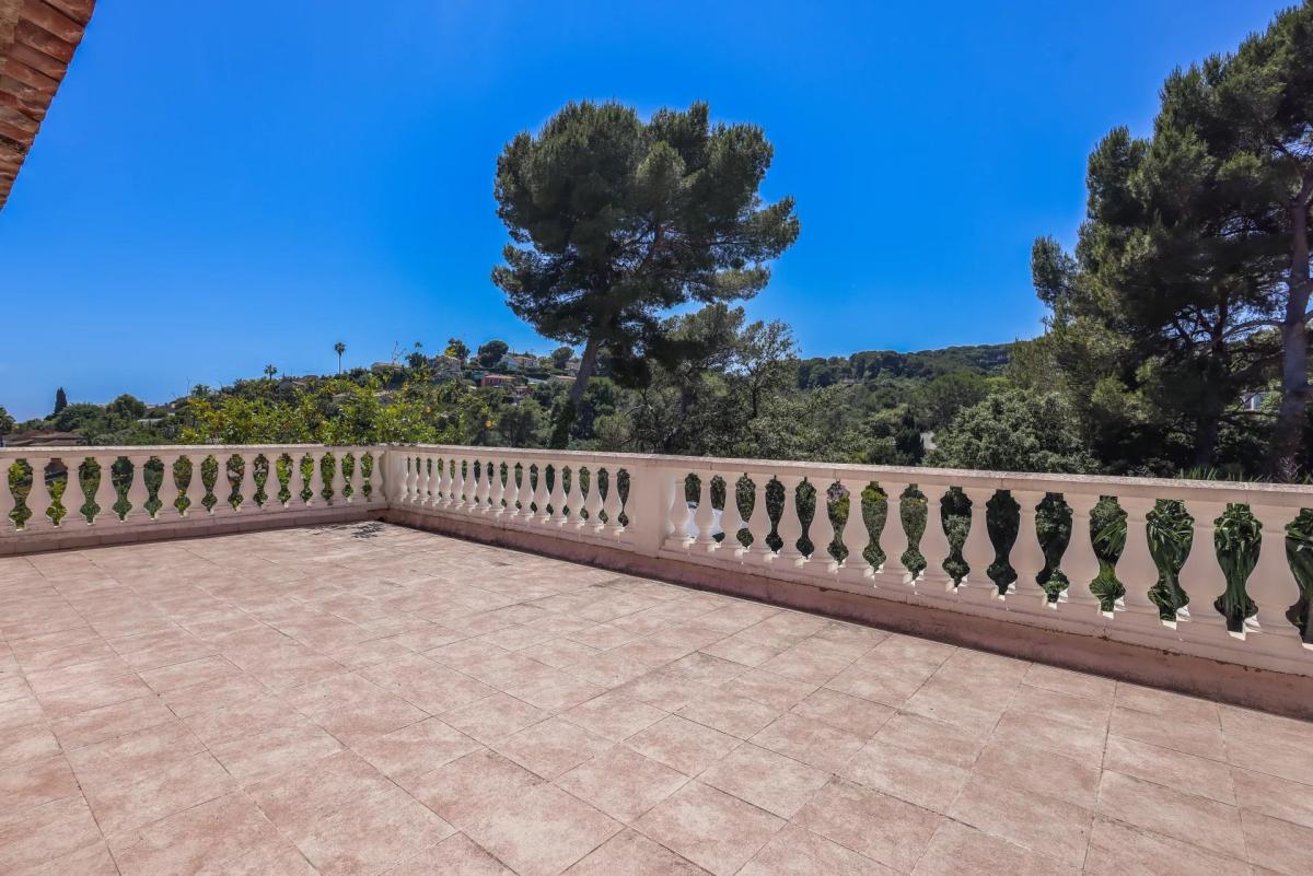Antibes -  Superbe villa provençale avec belle vue  mer panorami