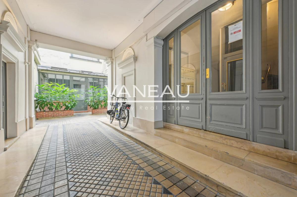 Paris IXème - Quartier Notre-Dame-de-Lorette - Magnifique 6 pièc