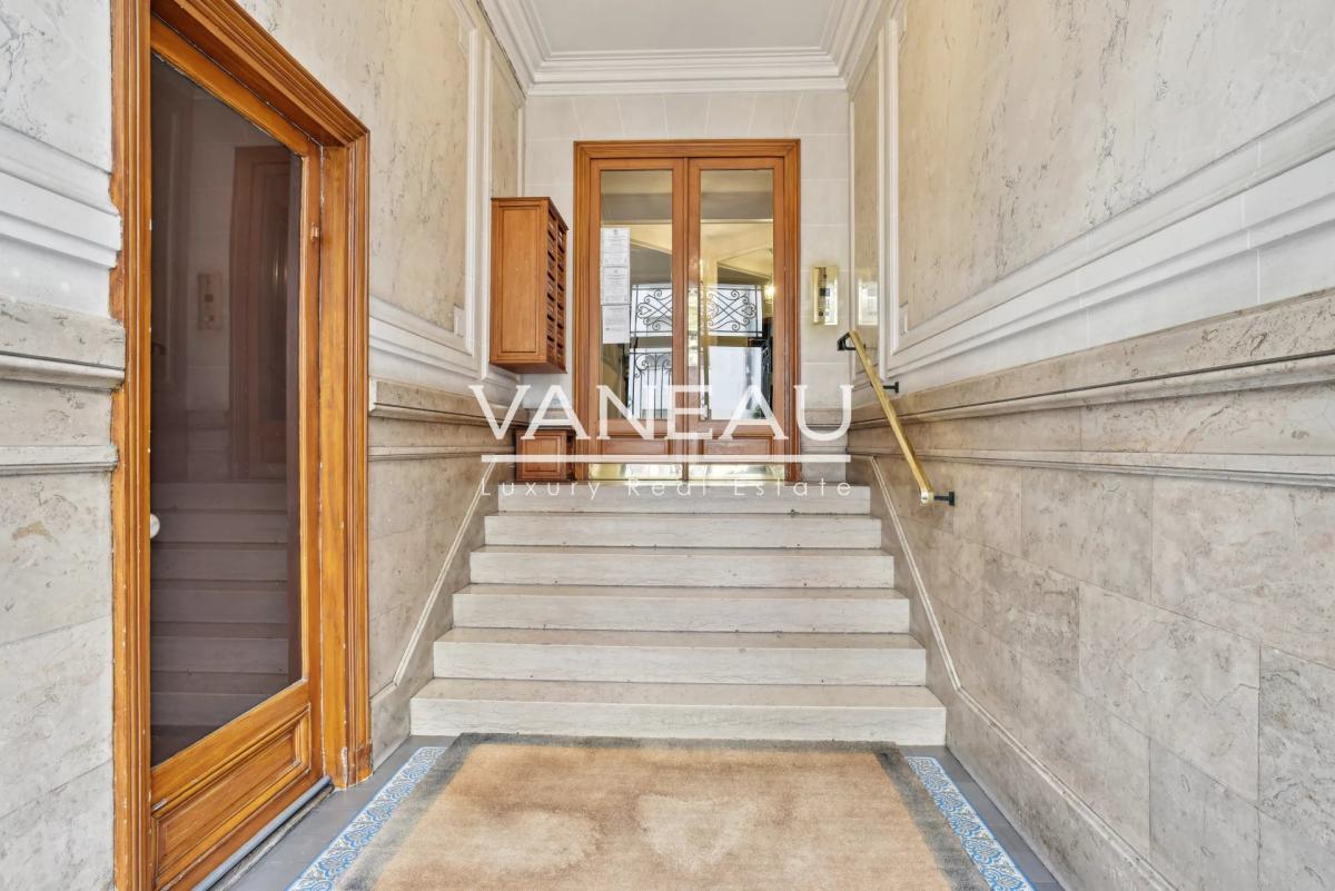 Exclusivité - Paris 6e - Vavin - deux pièces - Pied à terre