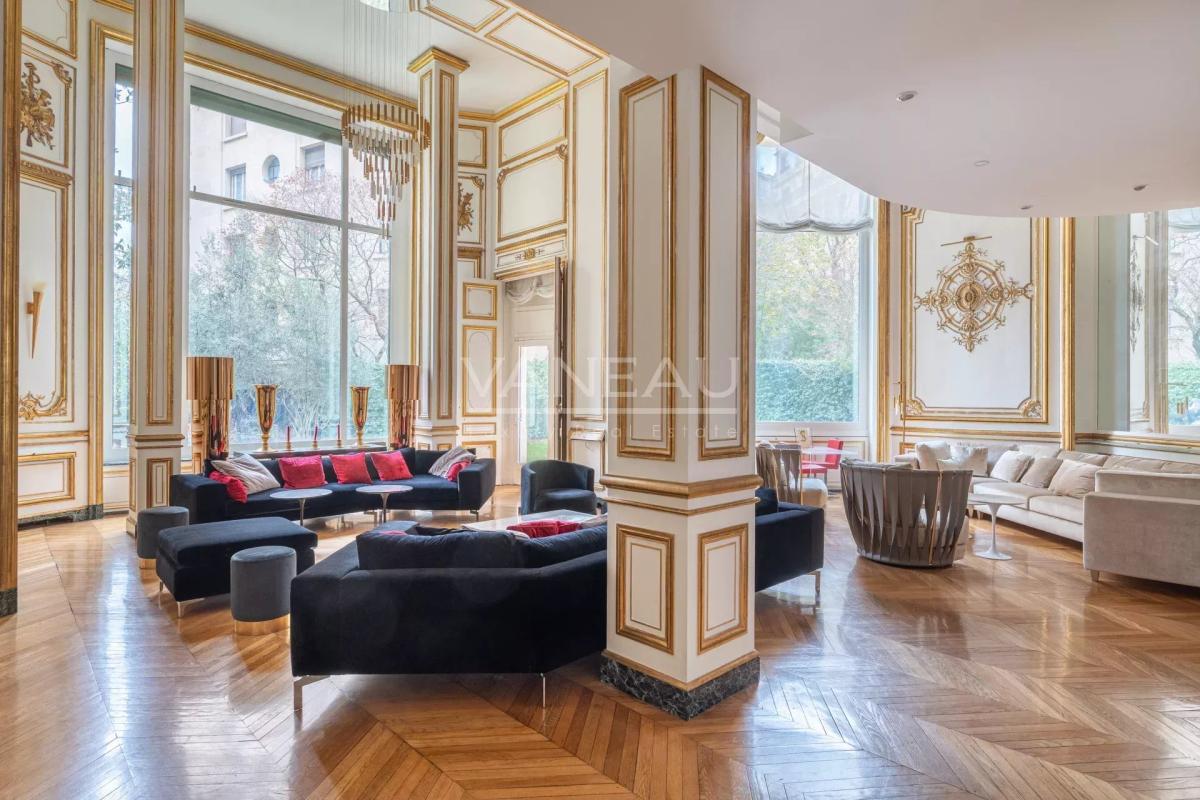 Paris XVIe - OCDE - Spectaculaire appartement de réception allia