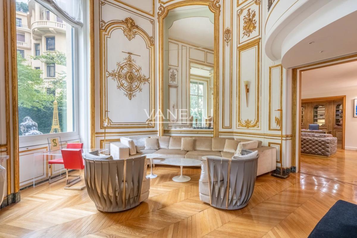 Paris XVIe - OCDE - Superbe duplex familial et de réception avec
