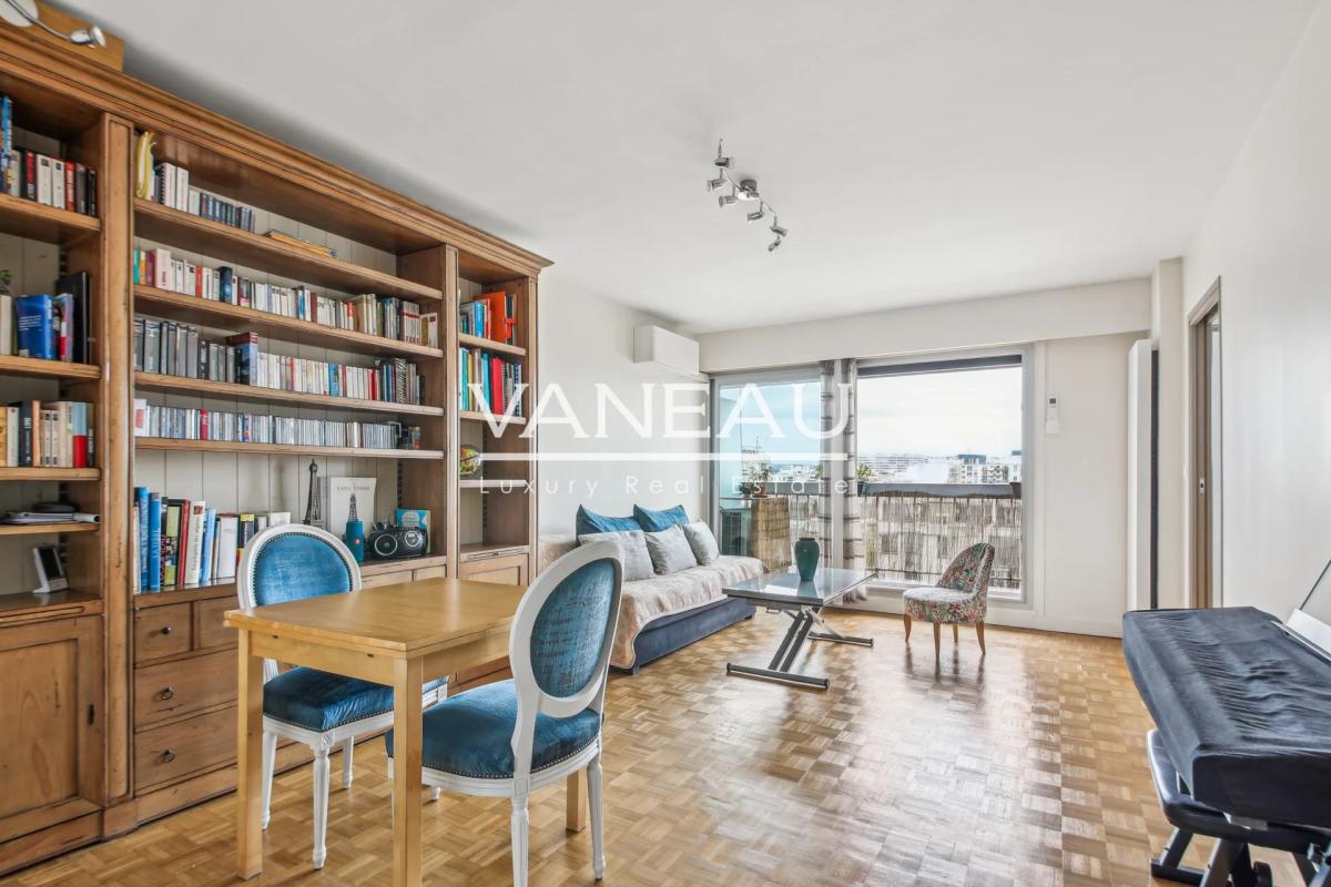 Paris XVe – Boucicaut / Charles Michels : Appartement dernier ét