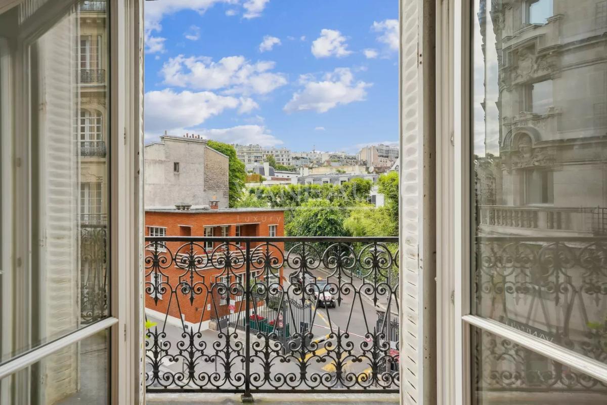 Paris XVIe Auteuil Montmorency - 2 chambres - vue dégagée