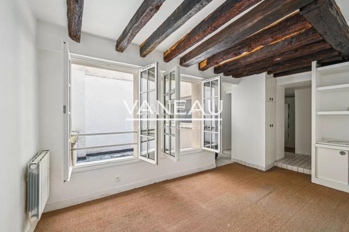 Exclusivité un studio Angle Bac /Grenelle