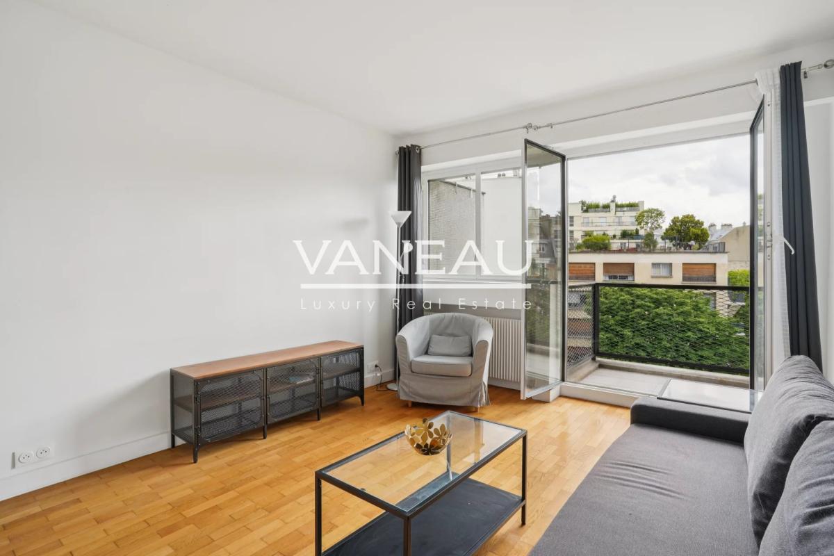 Charmant studio - Balcon - Plein ciel