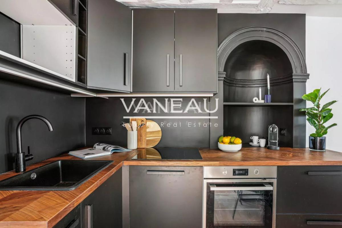 Paris IVe - Saint-Paul - Appartement de charme refait à neuf