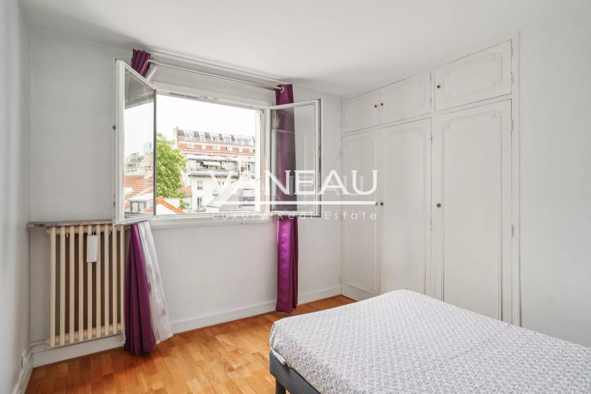 Paris XVe - Blomet - Appartement trois pièces avec vue dégagée