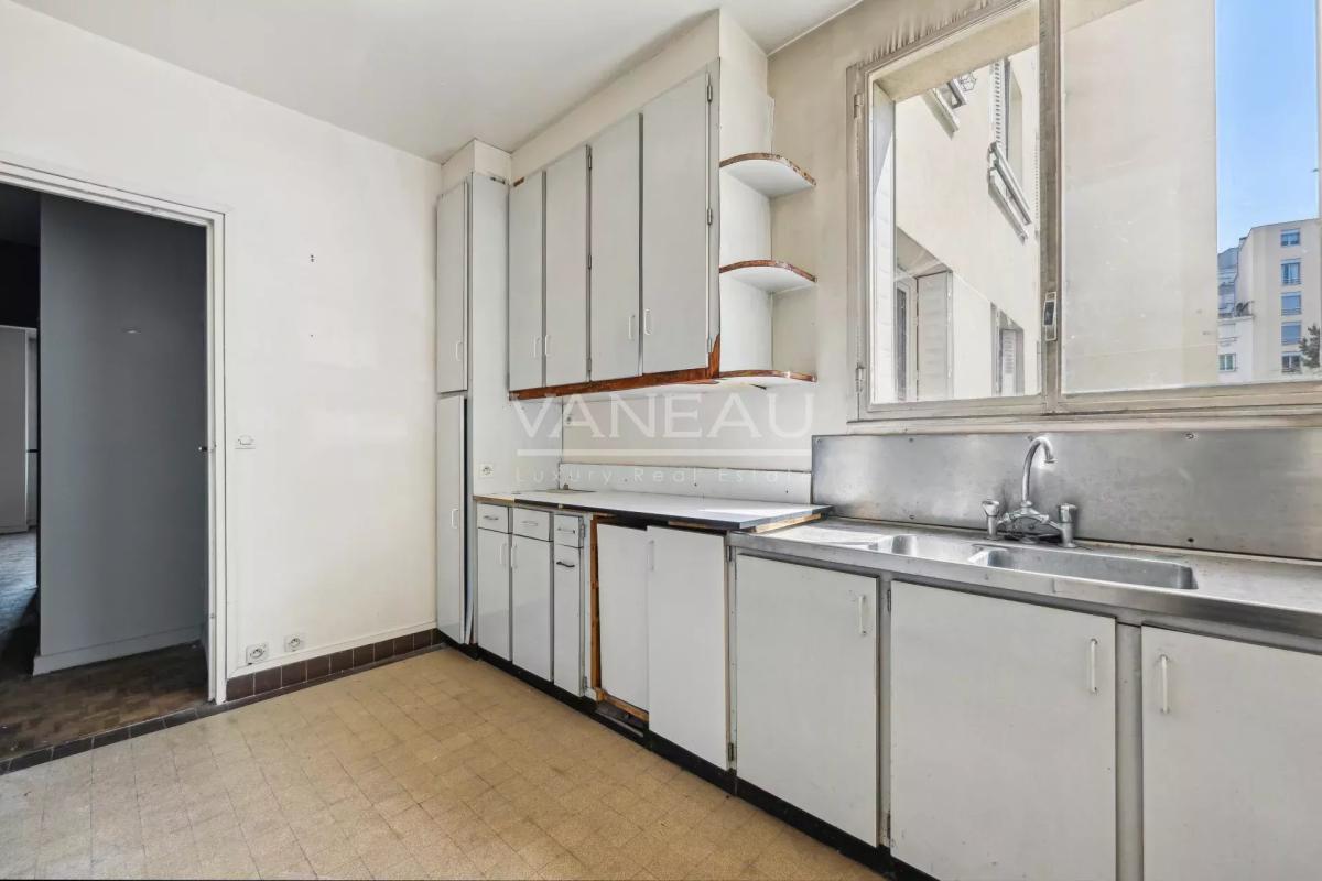 Boulogne-Billancourt - Deux pièces transformable en trois pièces