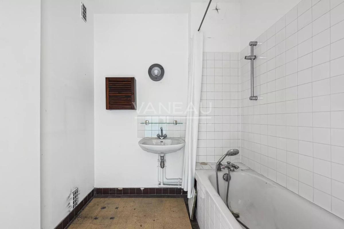 Boulogne-Billancourt - Deux pièces transformable en trois pièces