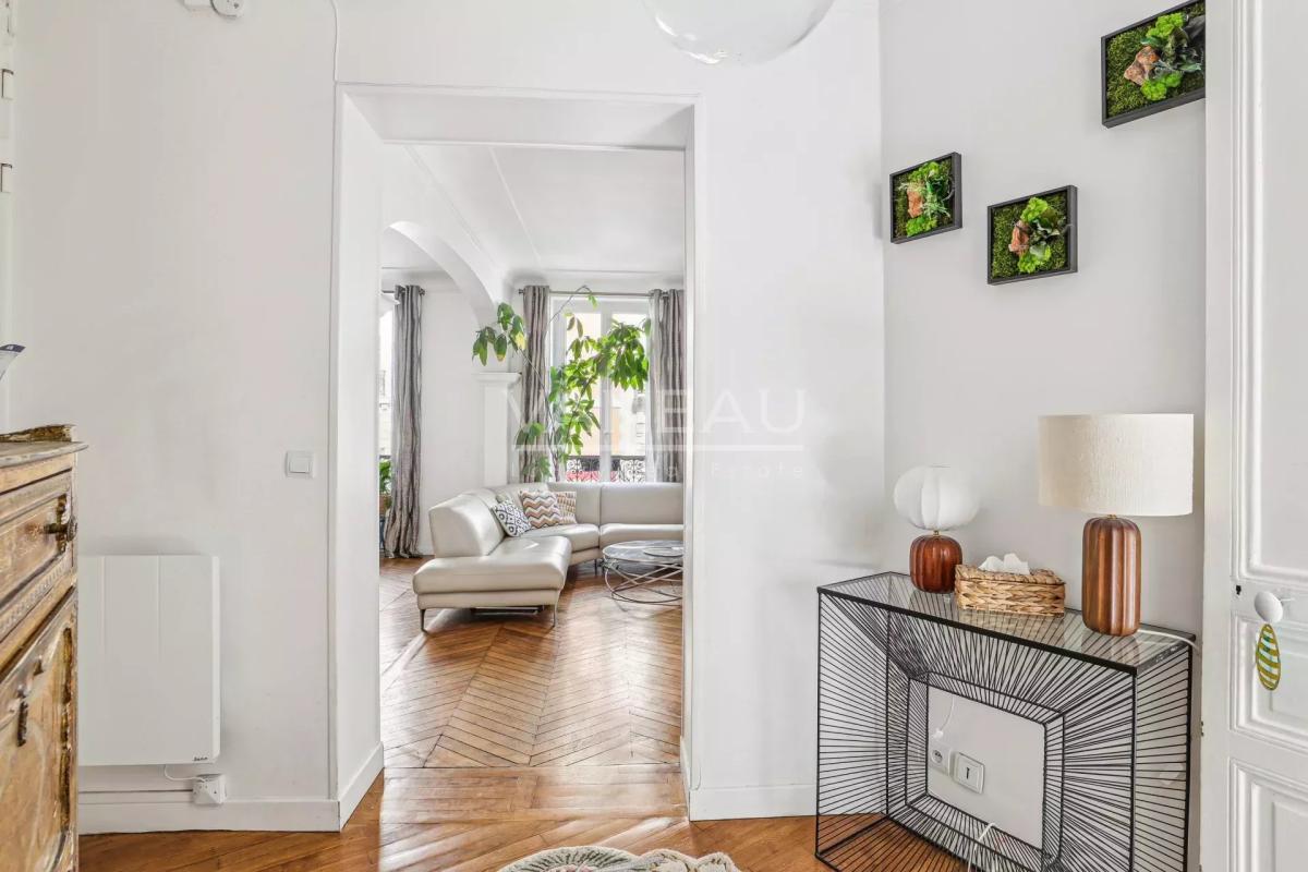 Paris Xème - Bel appartement familial de quatre pièces en parfai