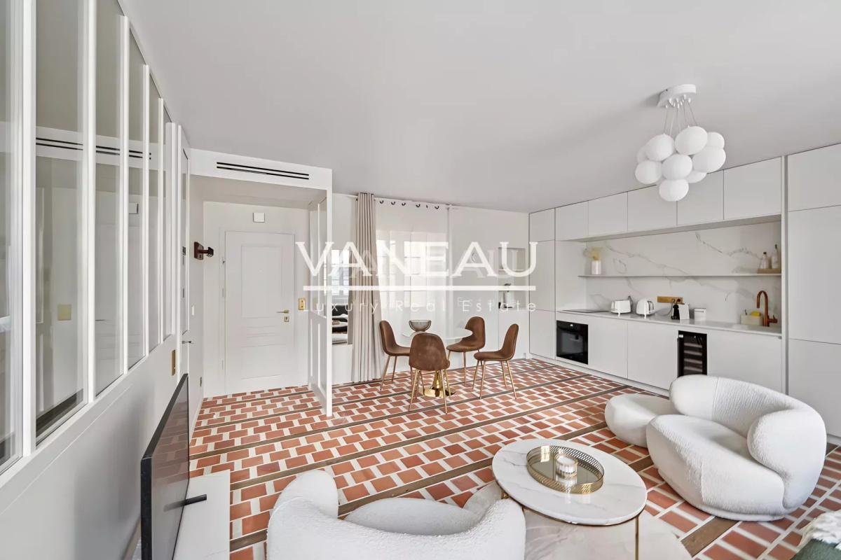 Paris VIe - Odéon - Luxueux pied-à-terre intégralement rénové au