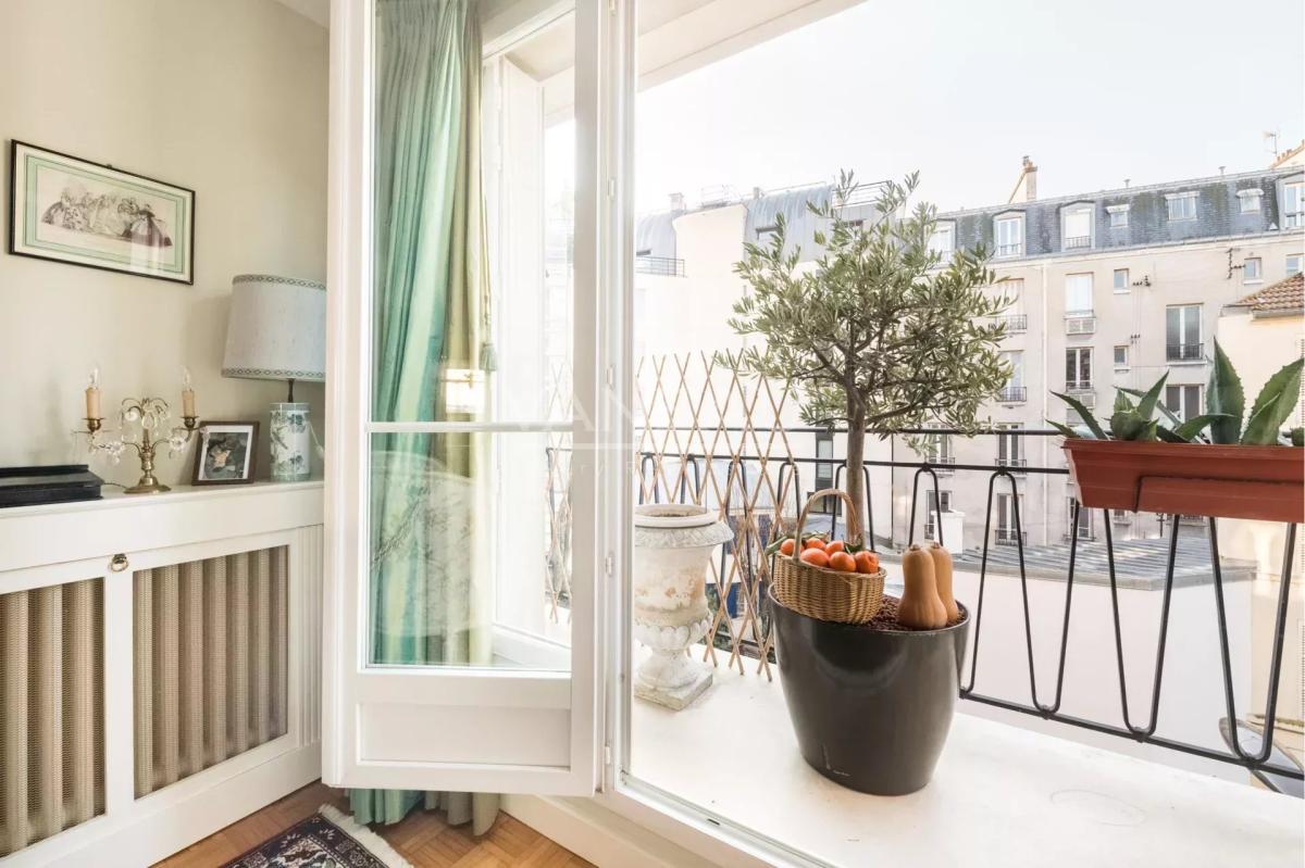 Boulogne nord - Trois pièces avec balcon plein sud
