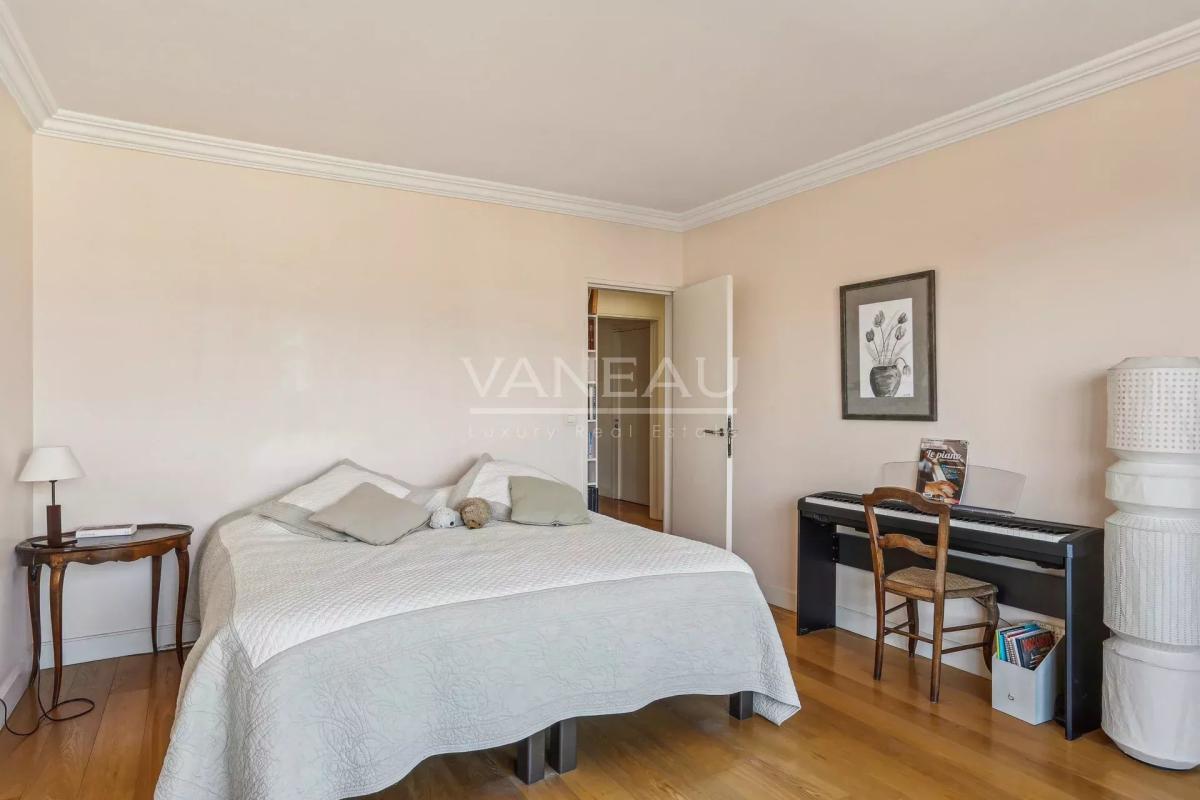 Studio en étage élevé - vue dégagée