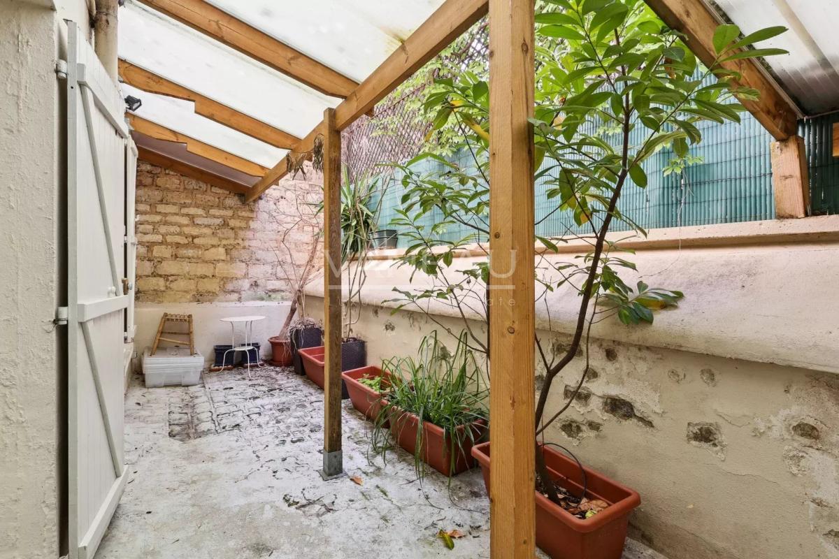 Au calme, sans vis à vis avec terrasse