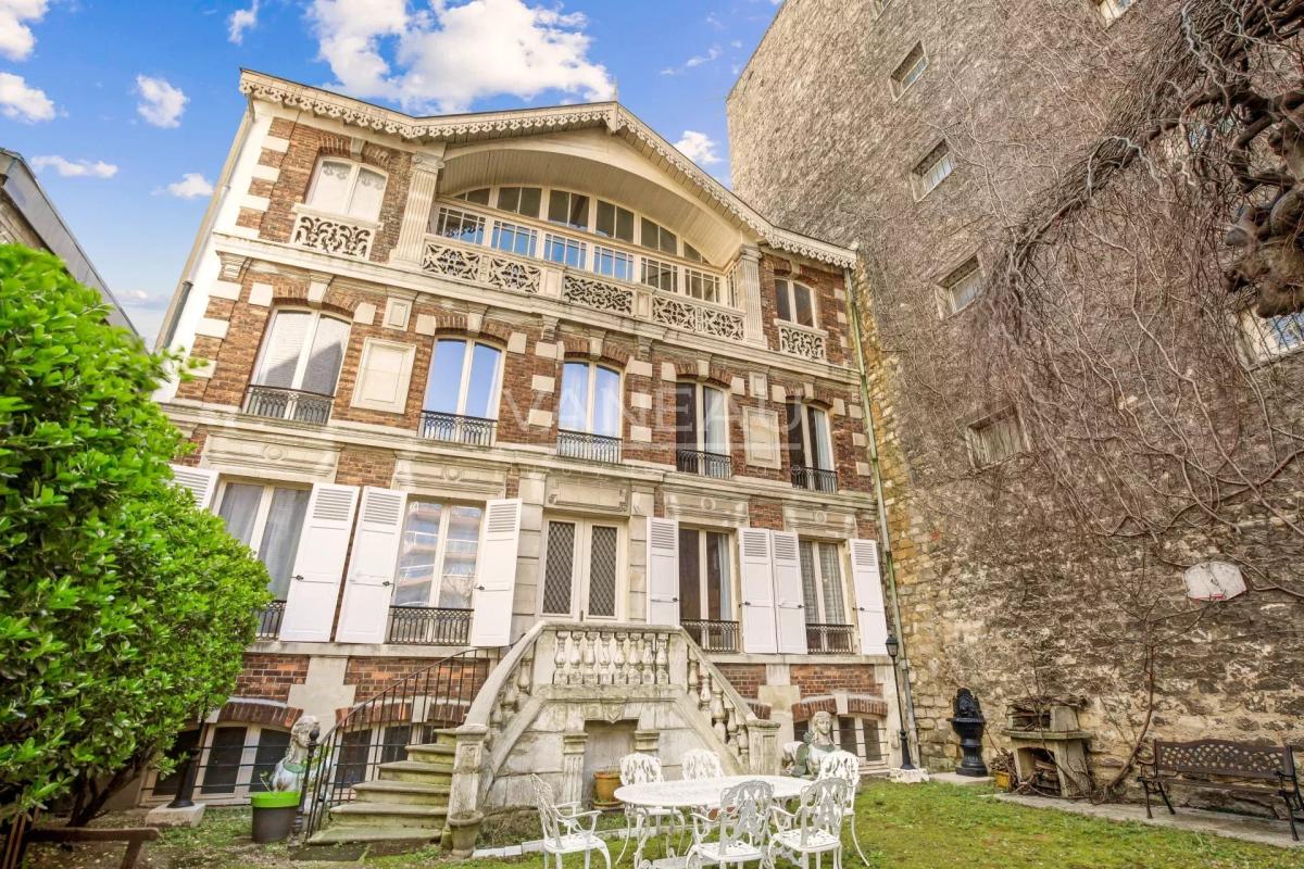 Maison de charme avec jardin - Cinq chambres