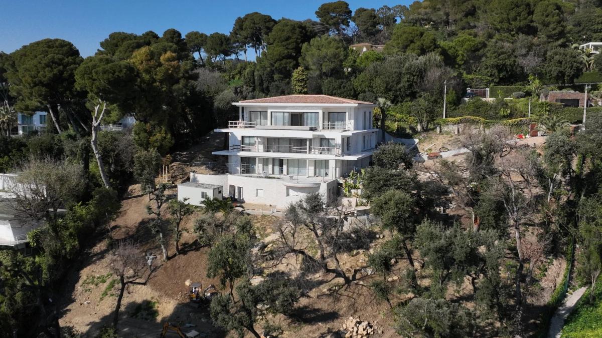 Villa contemporaine à vendre CANNES Californie
