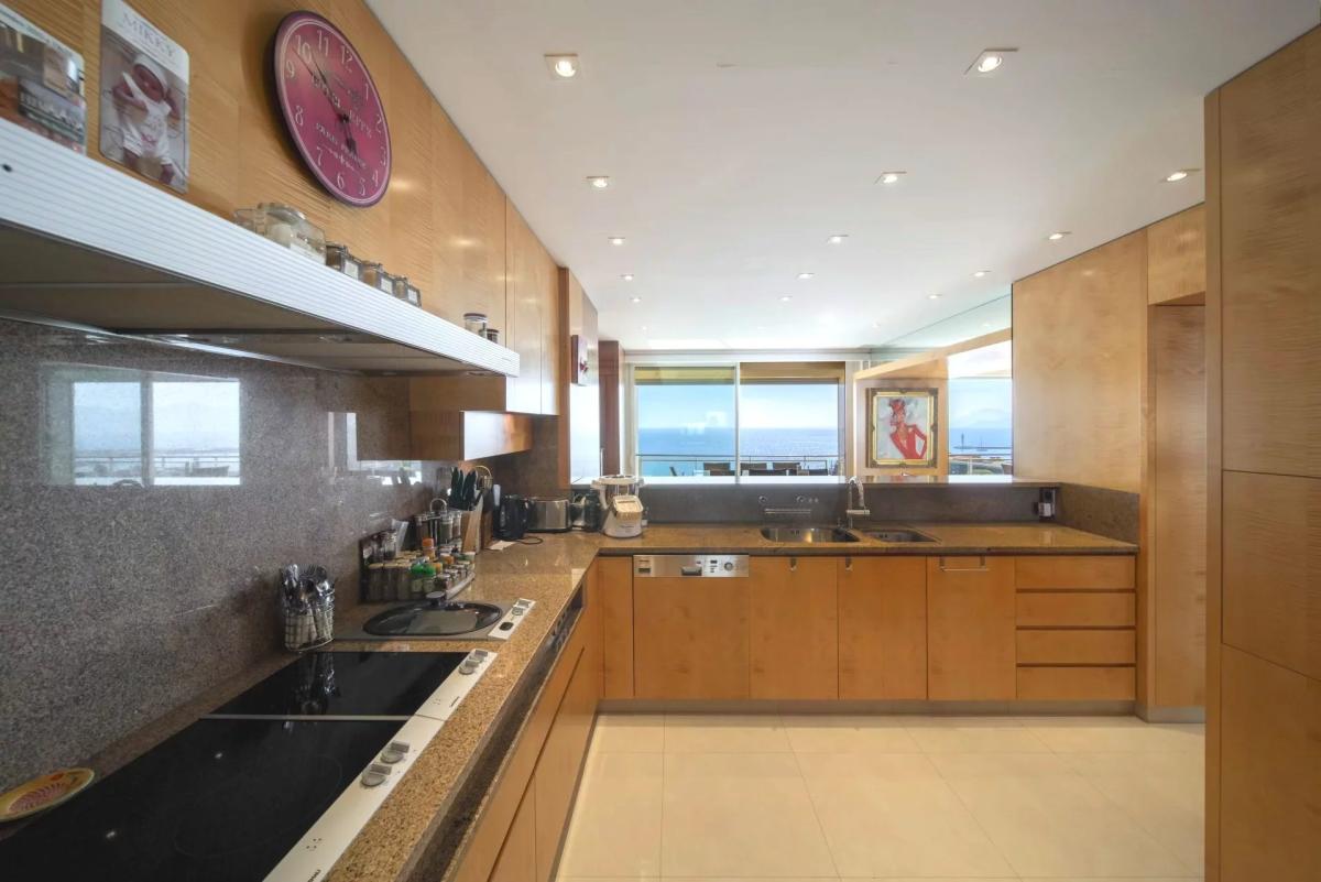 Cannes Croisette Appartement d'exception vue mer à vendre