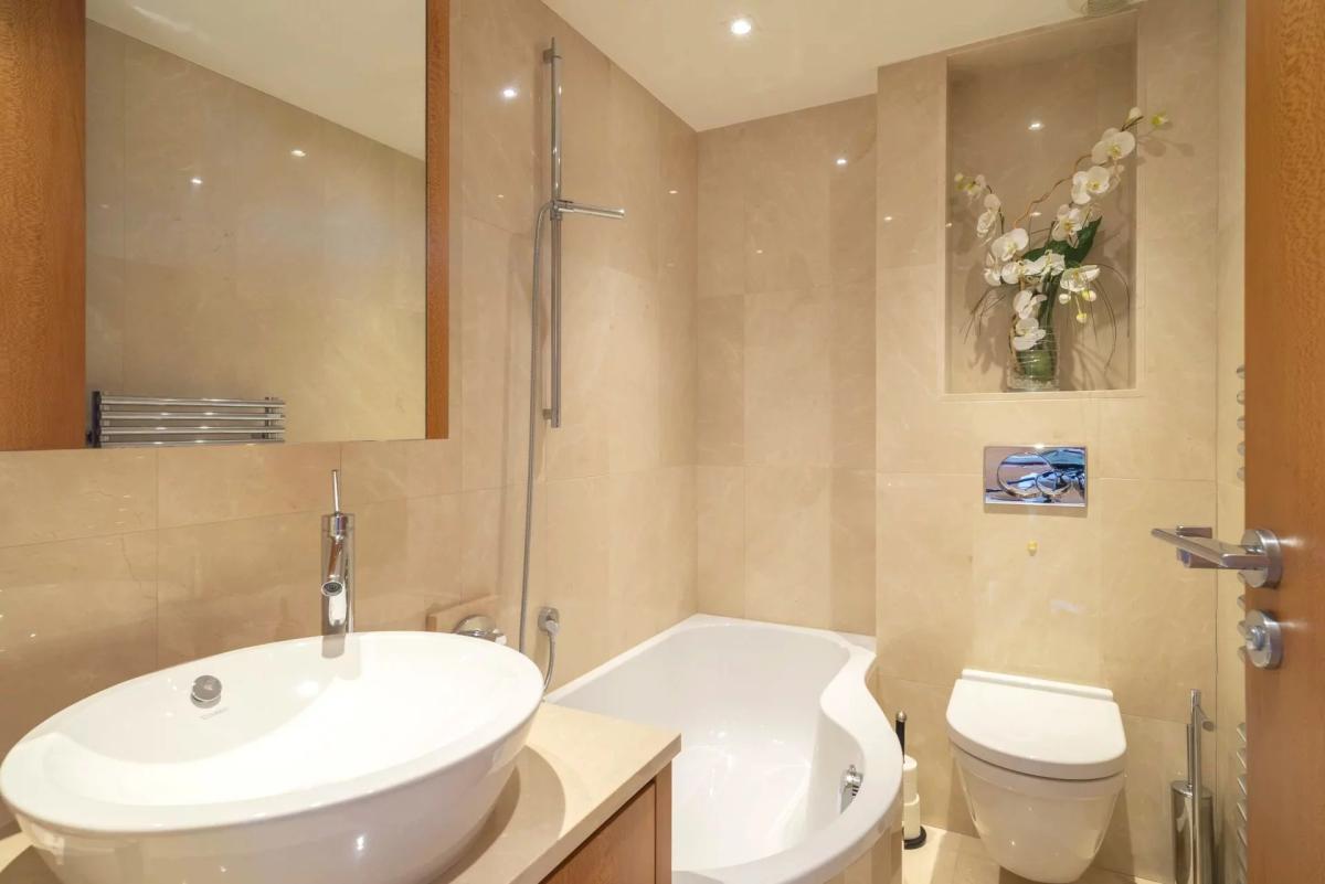 Cannes Croisette Appartement d'exception vue mer à vendre