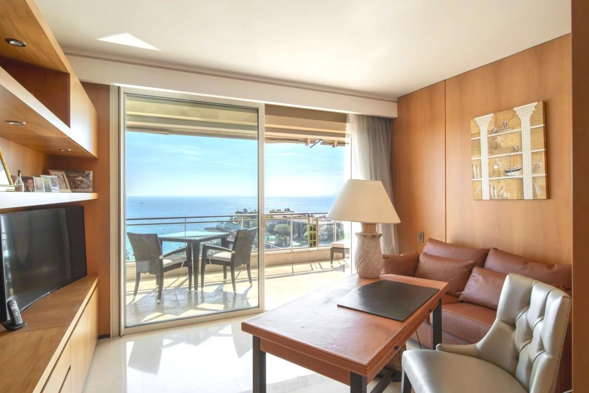 Cannes Croisette Appartement d'exception vue mer à vendre