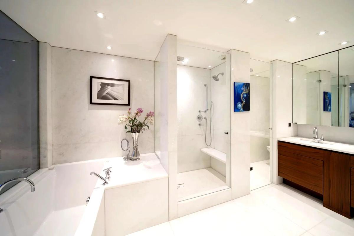 Cannes Croisette Appartement d'exception vue mer à vendre