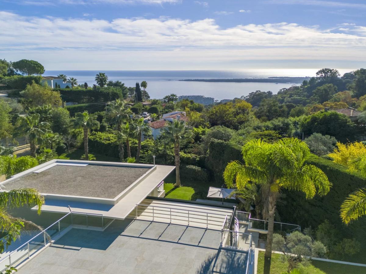SUPER CANNES VILLA CONTEMPORAINE VUE MER CONTEMPORAINE A VENDRE