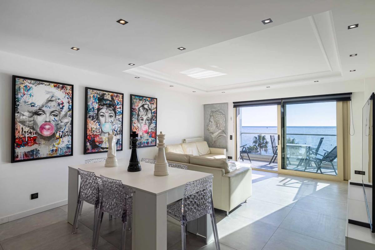 Cannes Croisette - Appartement vue mer à vendre