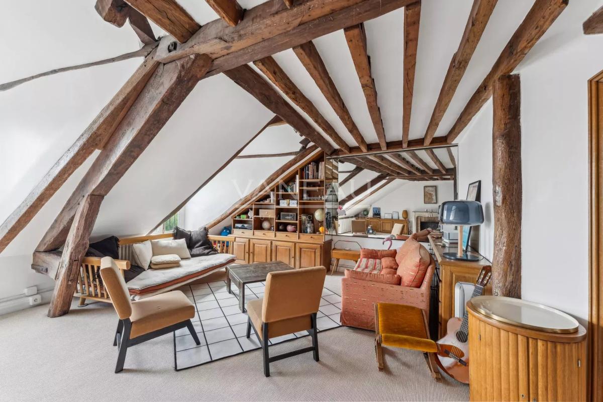Paris IV- Ile Saint-Louis- Charmant appartement de 64m² avec vue