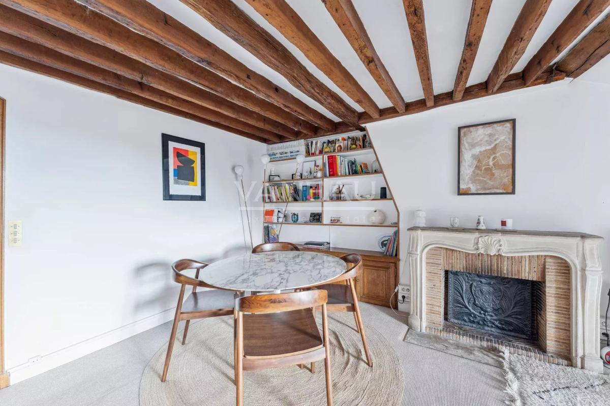 Paris IV- Ile Saint-Louis- Charmant appartement de 64m² avec vue