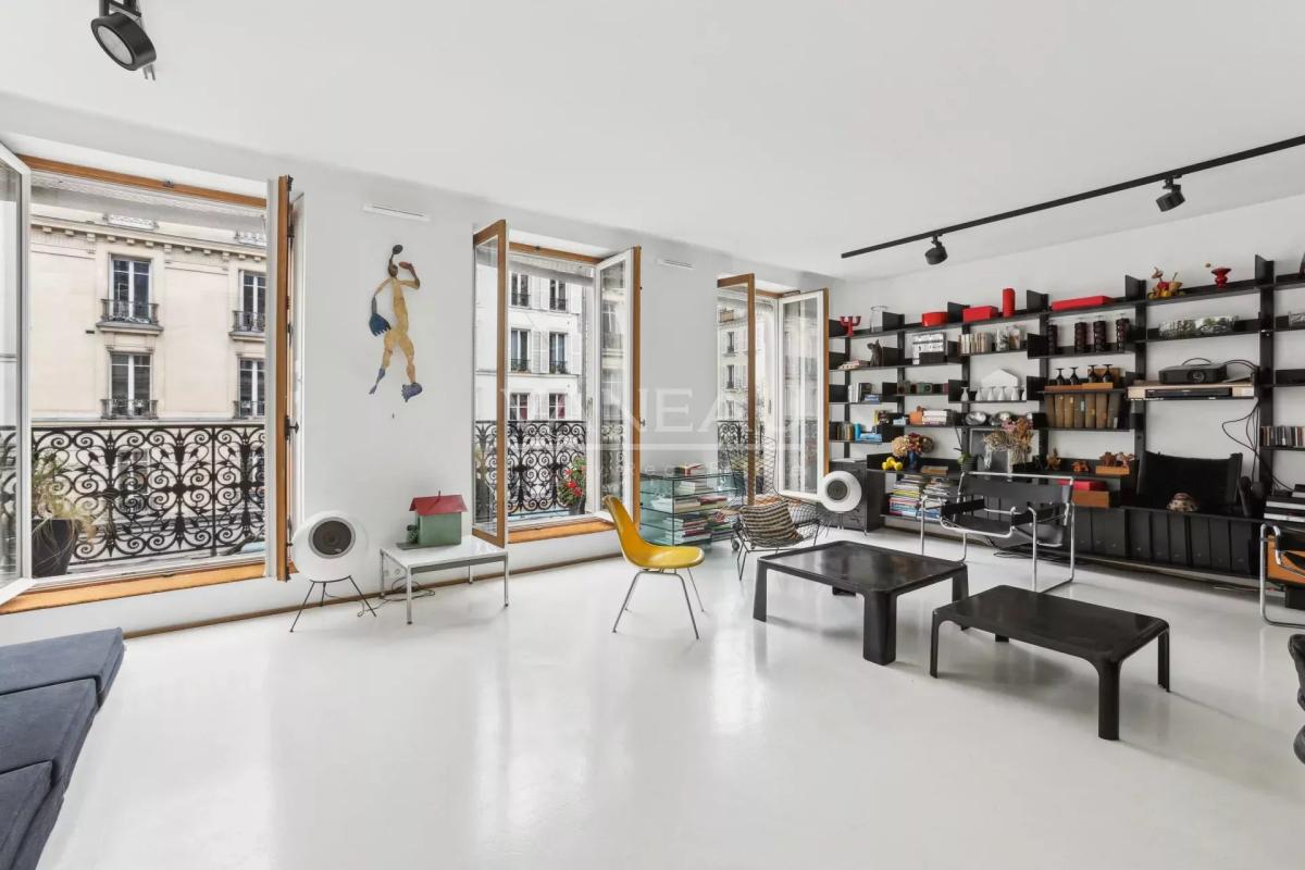 Paris Xème - Magnifique duplex avec balcon -