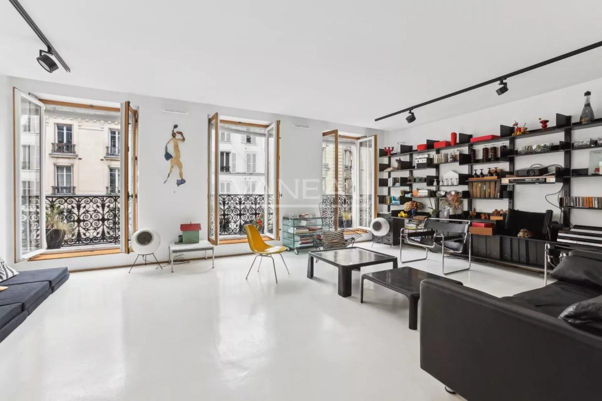 Paris Xème - Magnifique duplex avec balcon -