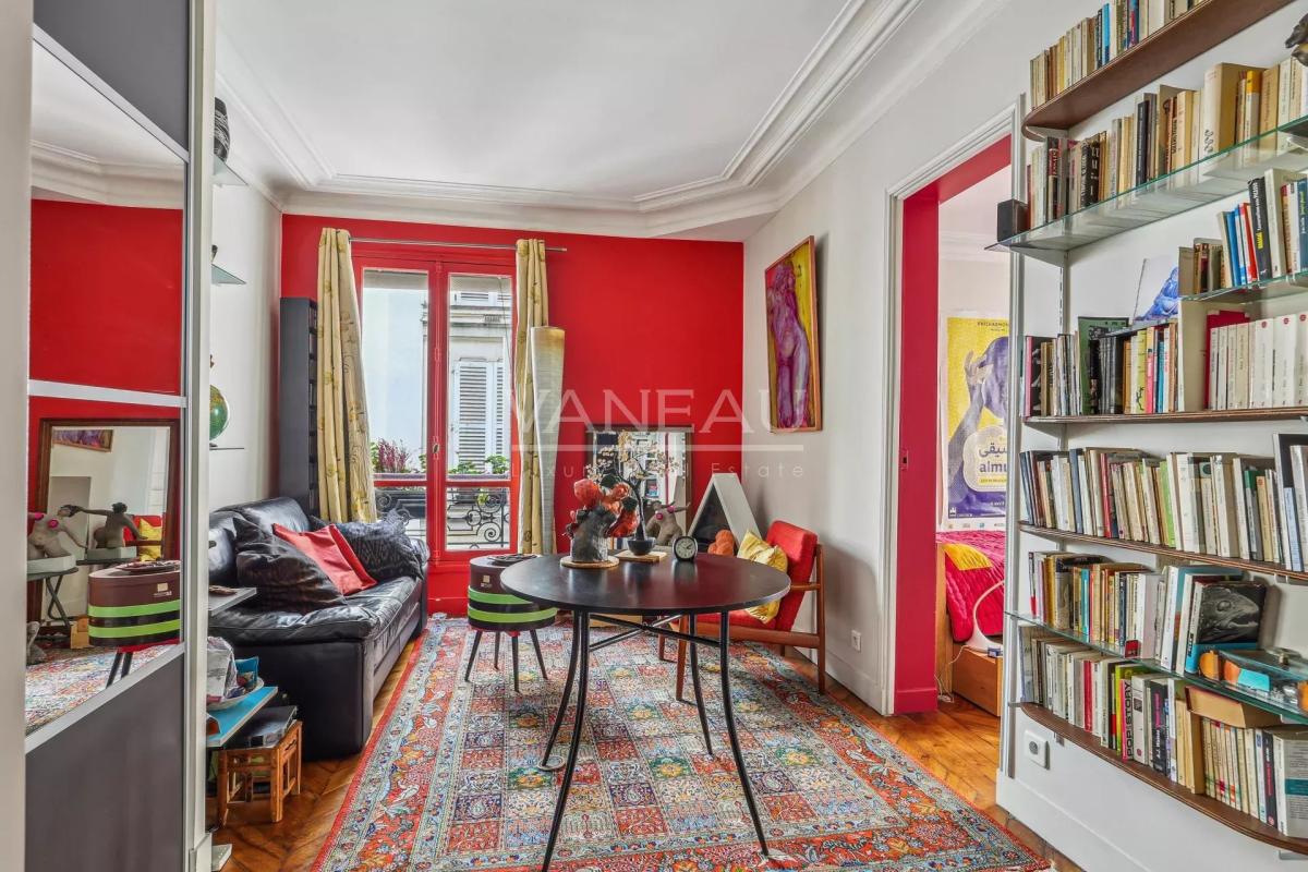 Paris Xème - Charmant deux pièces - Pied à terre idéal -