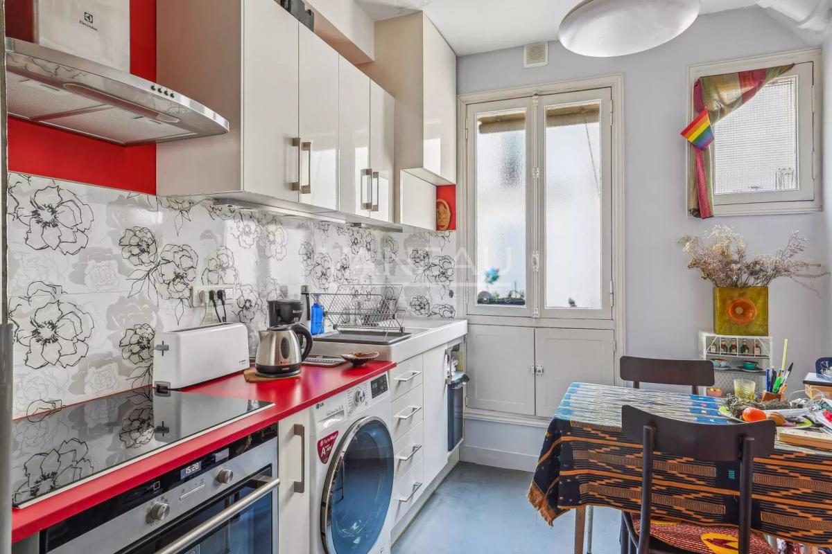 Paris Xème - Charmant deux pièces - Pied à terre idéal -