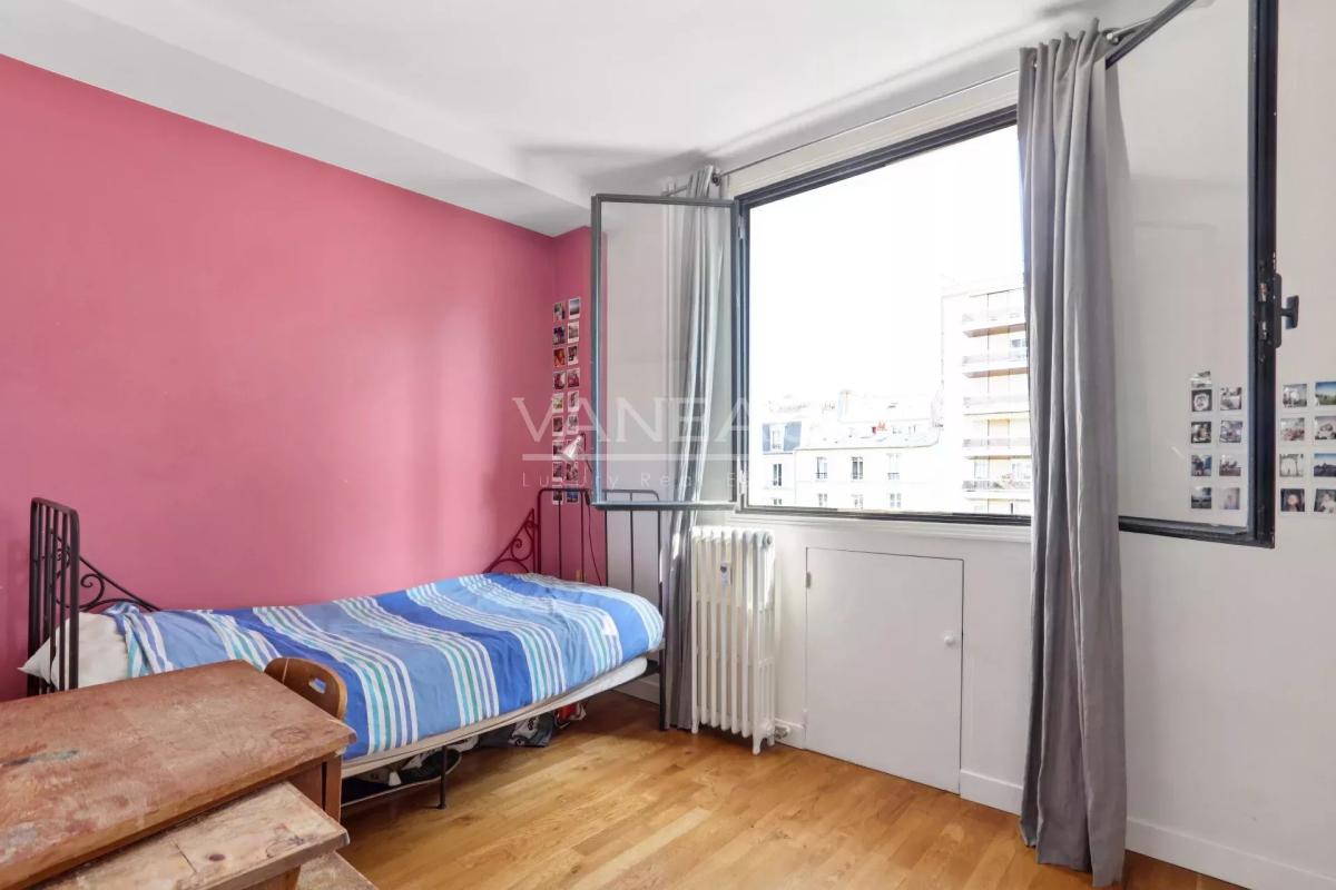 Paris XVIIIème - Grandes Carrières - Bel appartement de sept piè